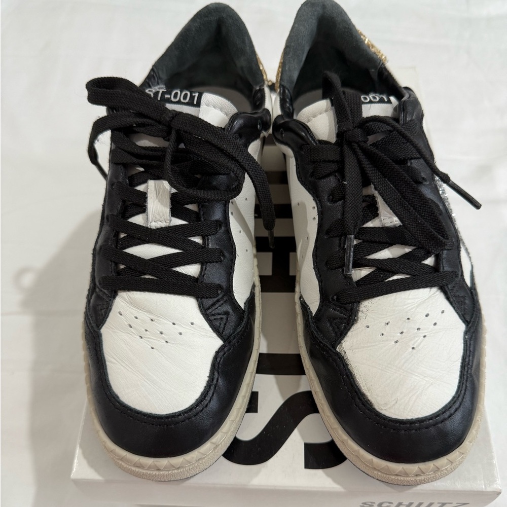 Schutz ST-100 Leather Sneakers